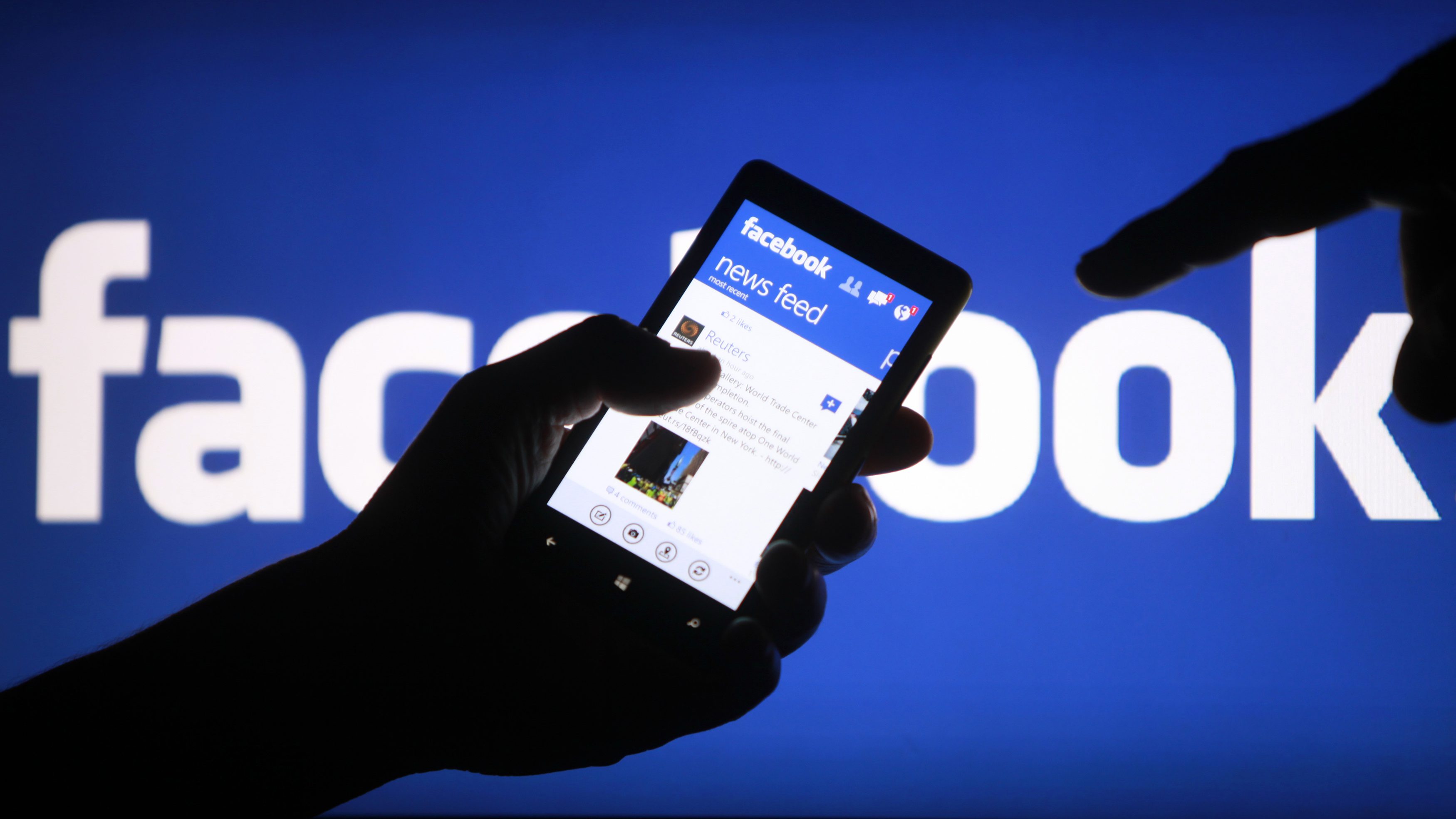 facebook news feed