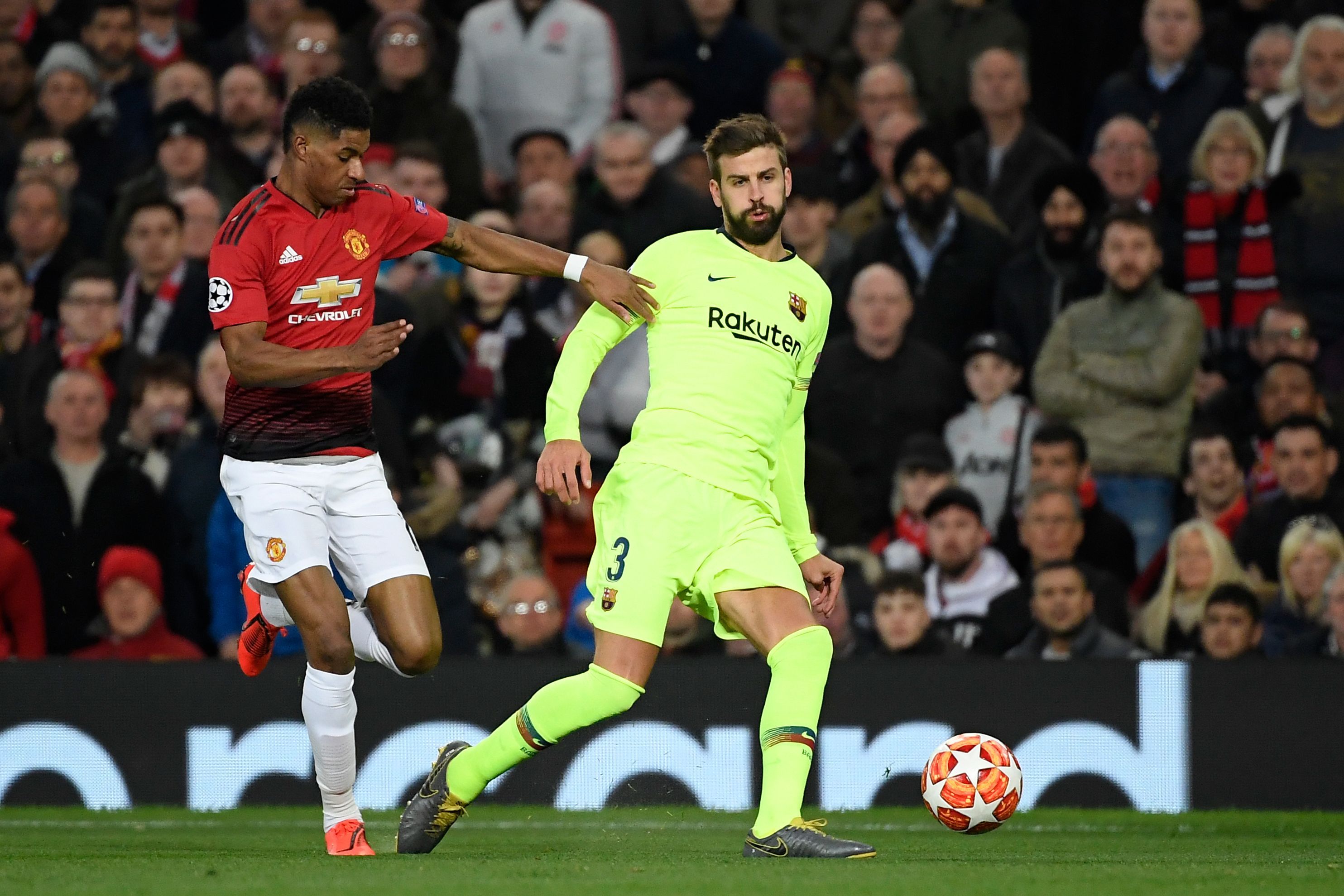 pique motm fut 19