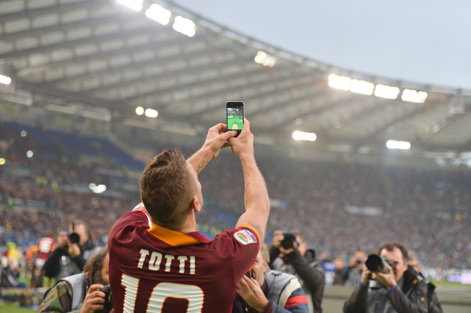 totti selfie roma fifa 21